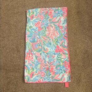 Lilly Pulitzer Vibrant Floral Towel